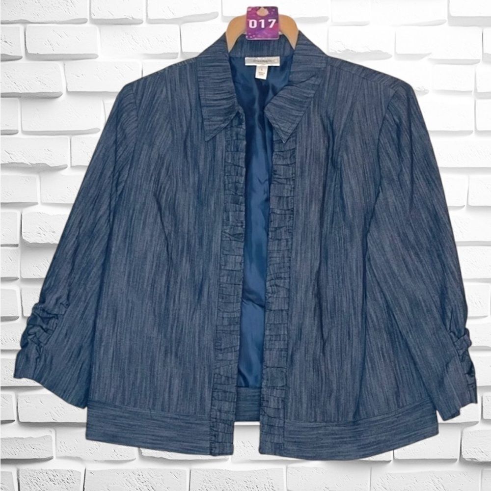 Dressbarn Women’s Size Large Ruffled Trim Jacket • Gathered Sleeves GUC